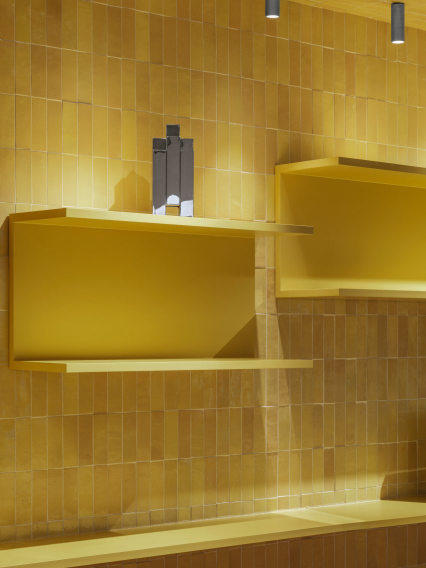 Hoff store by El Departamento