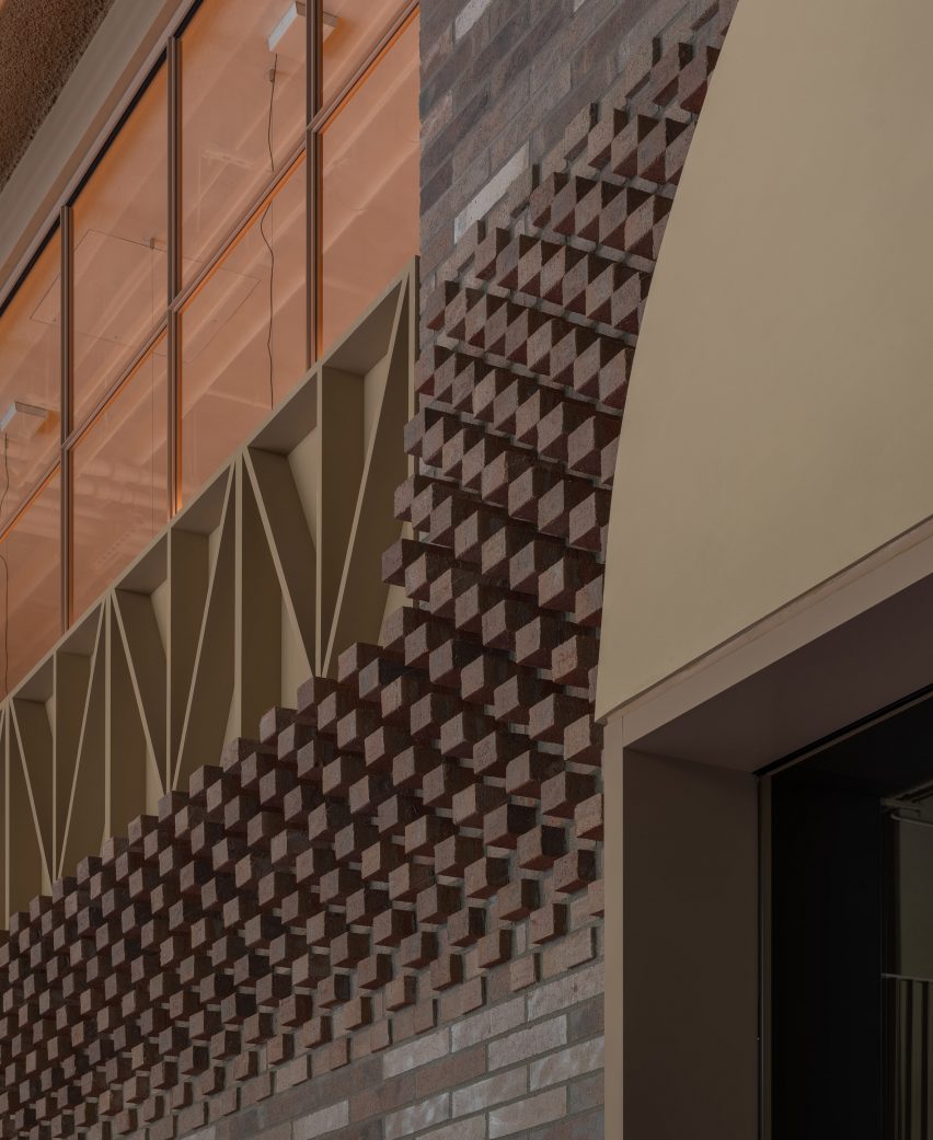 Kaye tower in Seattle by Grzywinski + Pons