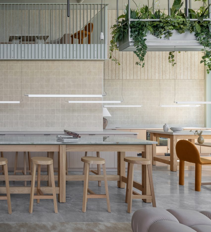 Kaye tower in Seattle by Grzywinski + Pons