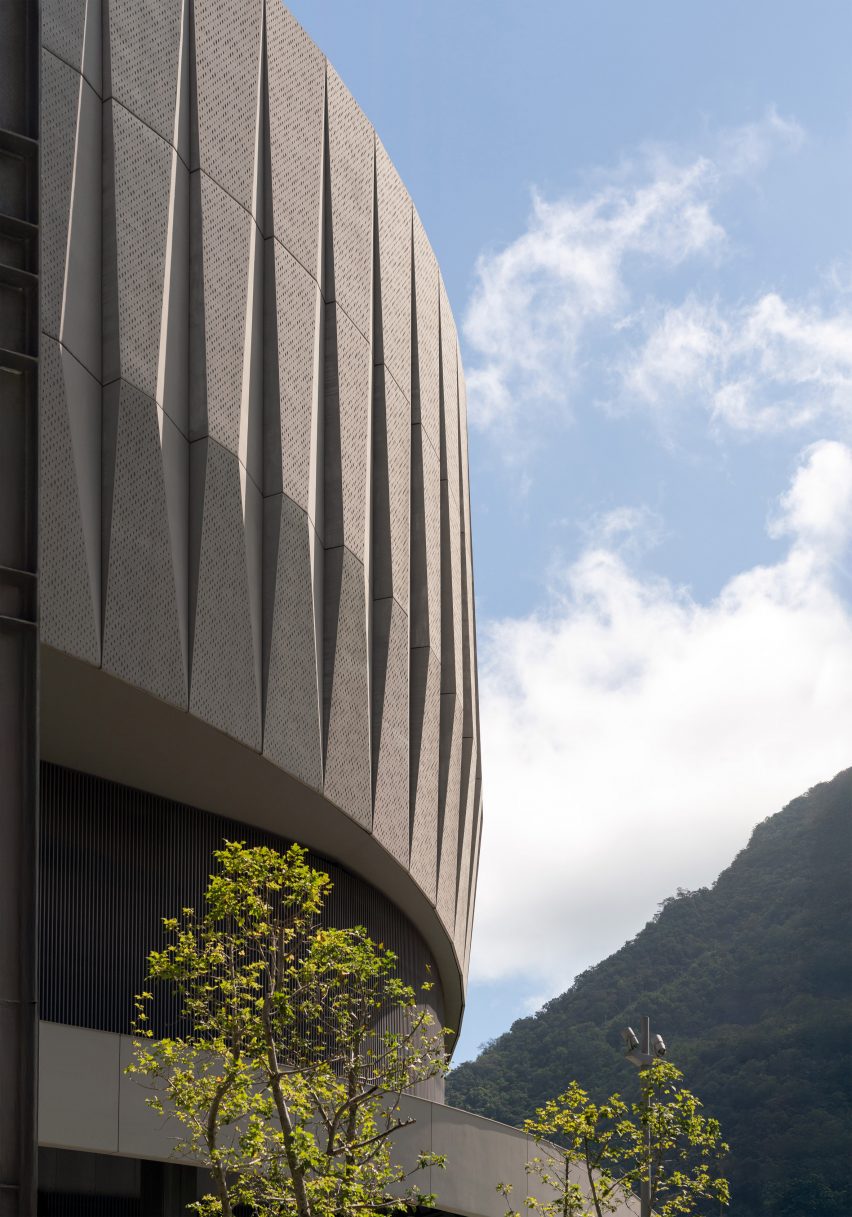 TCC DAKA Renewable Resource Recycling Center by KPF