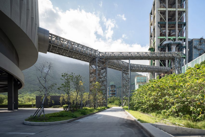 TCC DAKA Renewable Resource Recycling Center by KPF