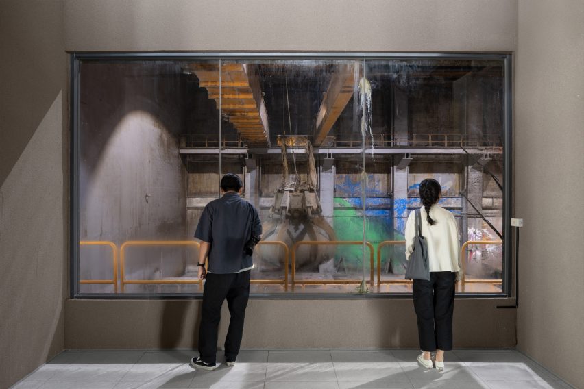 TCC DAKA Renewable Resource Recycling Center by KPF