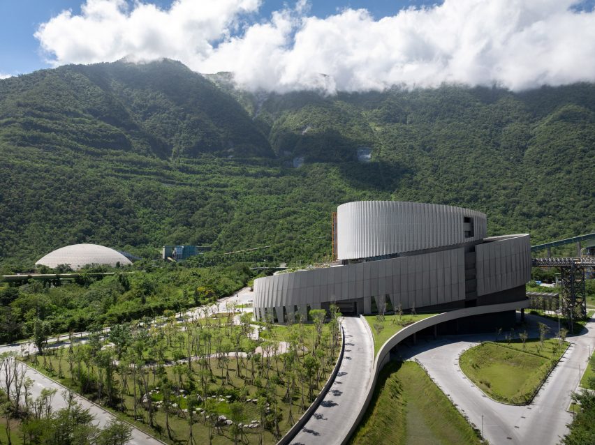 TCC DAKA Renewable Resource Recycling Center by KPF