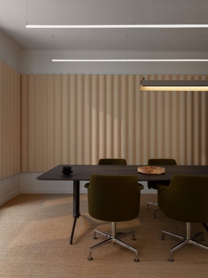 Suspended LED light tubes