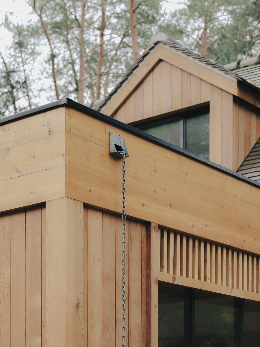 House at the Edge (Maison de l'Orée) by In Sinu Architectes