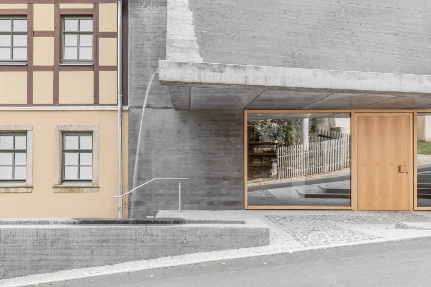 Mother-of-Pearl Experience Museum by Schulz und Schulz