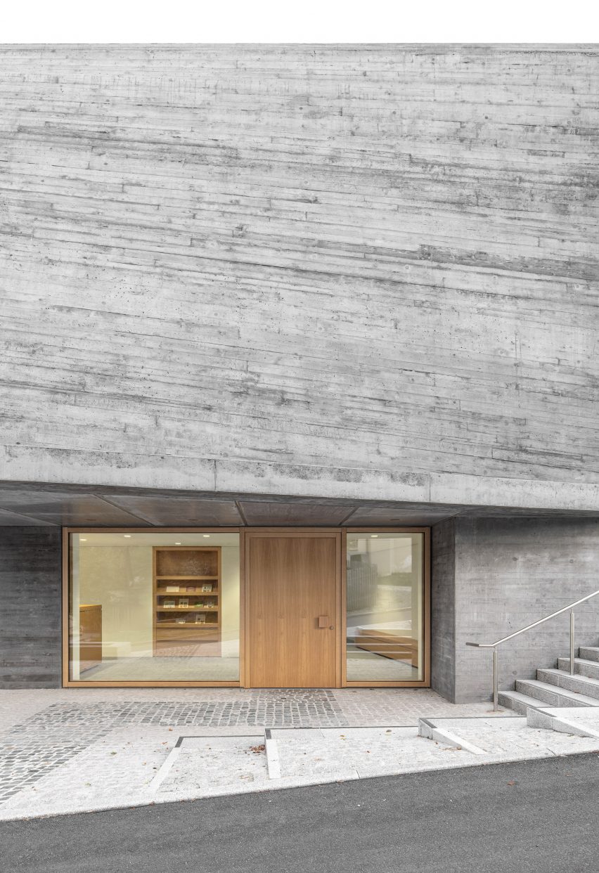 Mother-of-Pearl Experience Museum by Schulz und Schulz