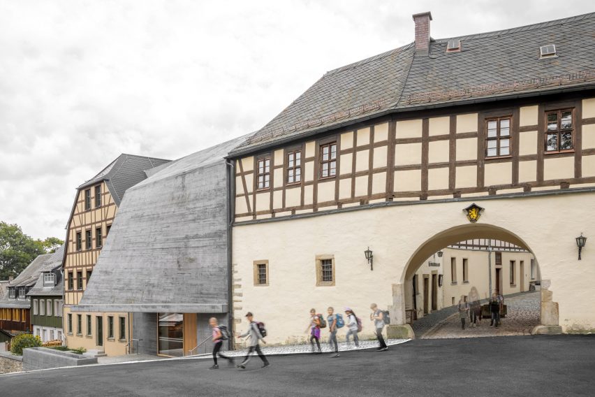 Mother-of-Pearl Experience Museum by Schulz und Schulz