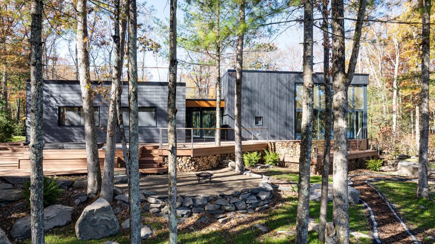 Mountain Home in Hawley by EMAKI with Cupclad cladding