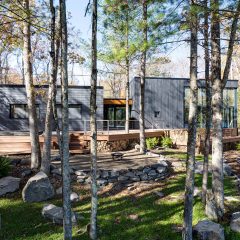 Mountain Home in Hawley by EMAKI with Cupclad cladding