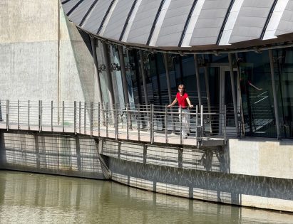 Crystal Bridges Museum by Safdie Architects