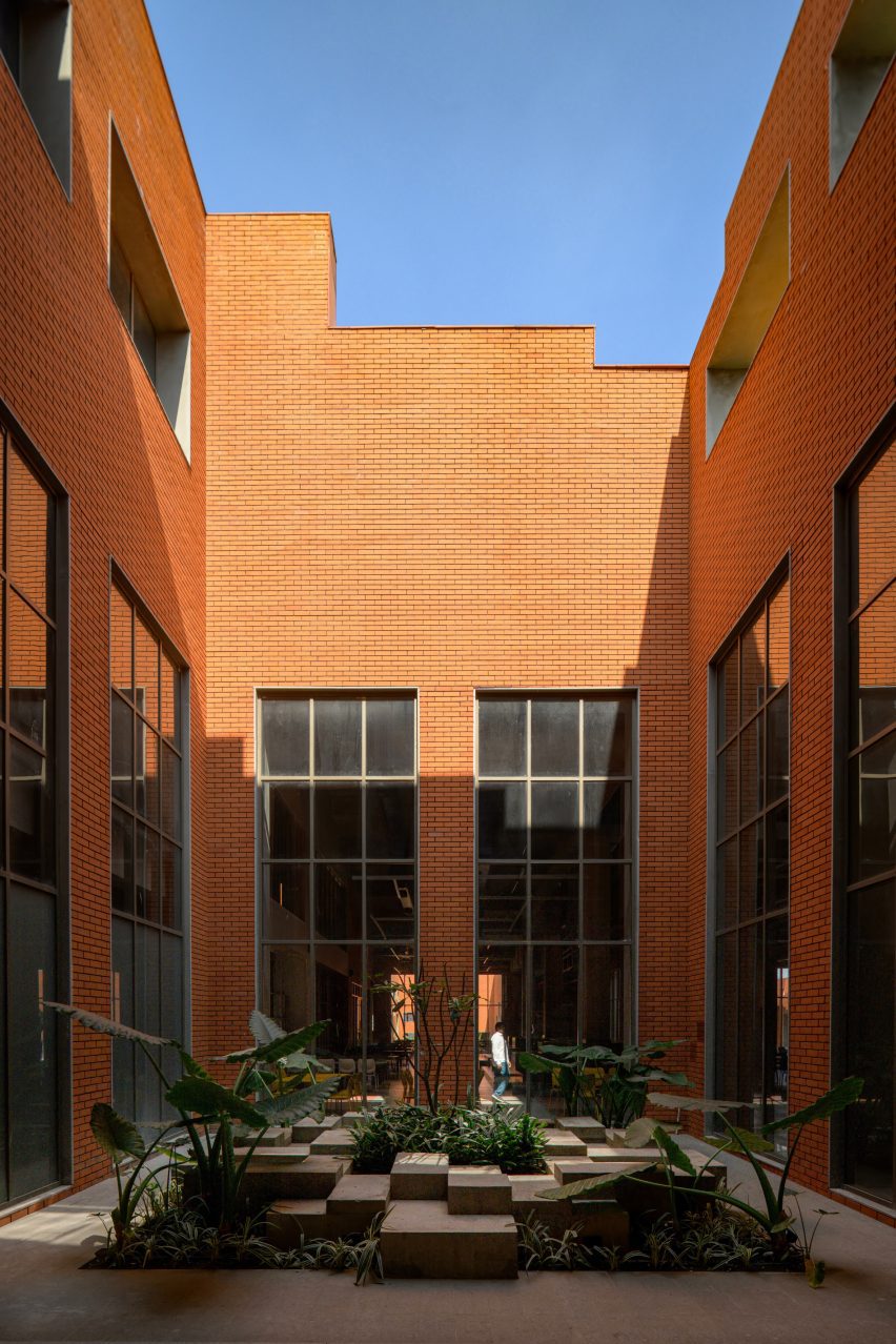 Prestige University by Sanjay Puri Architects