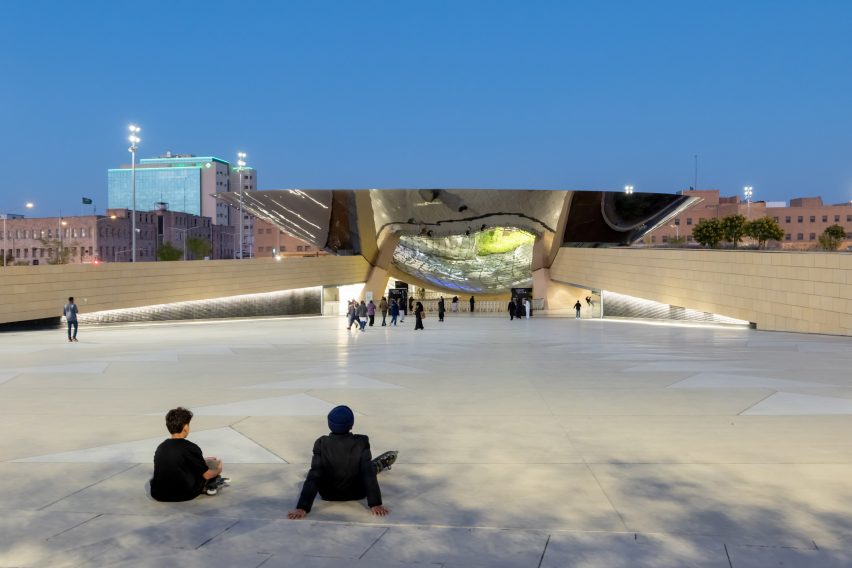 Qasr AlHokm Metro Station by Snøhetta