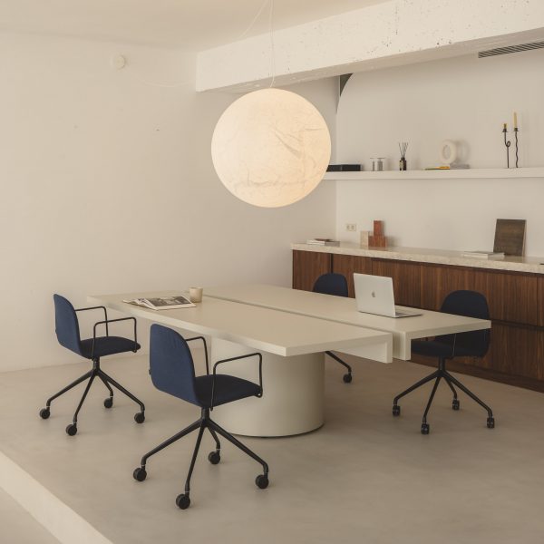 TOT table by Isern Serra for Omelette Editions