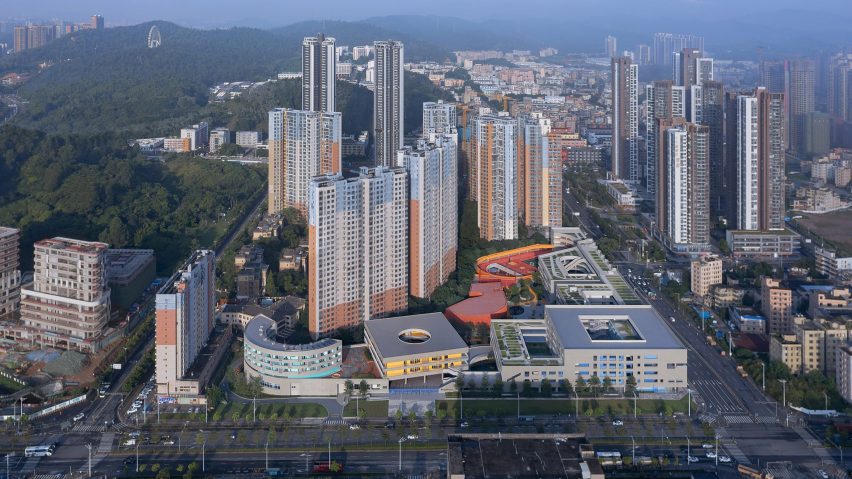 Dezeen Debate features Shenzhen school that “invites movement and discovery”