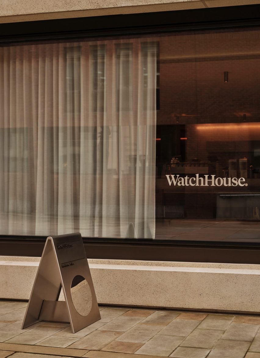 WatchHouse by Cake Architects