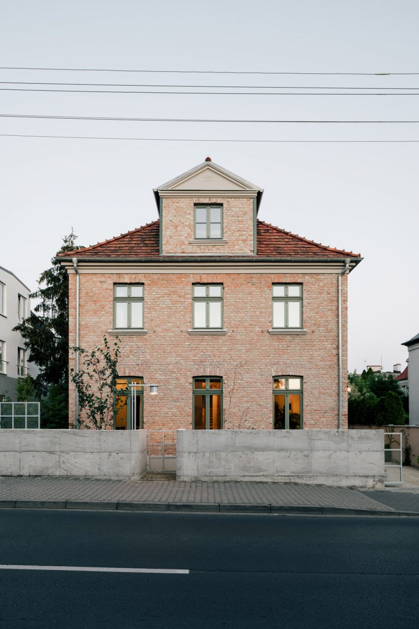 P81 House by Wiercinski Studio