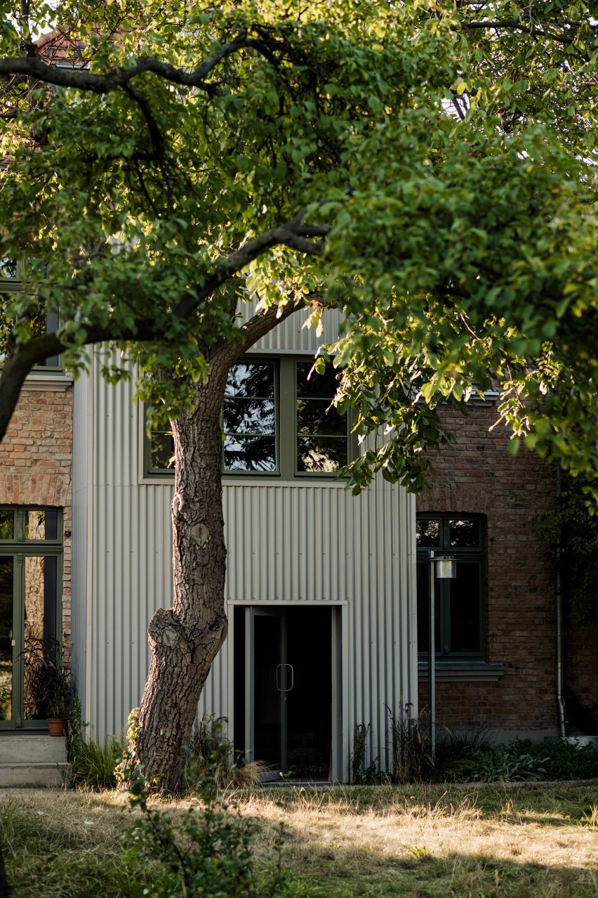 P81 House by Wiercinski Studio
