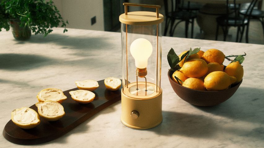 Muse lamp