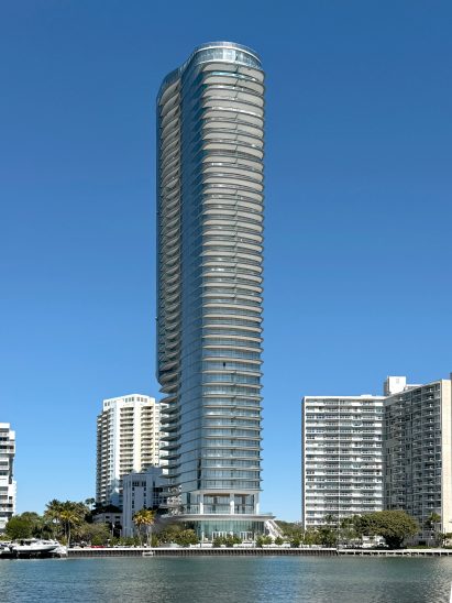 Adrian Smith Gordon Gill skyscraper