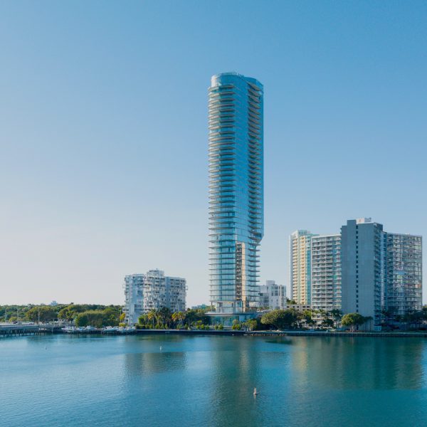 Adrian Smith Gordon Gill Miami Skyscraper
