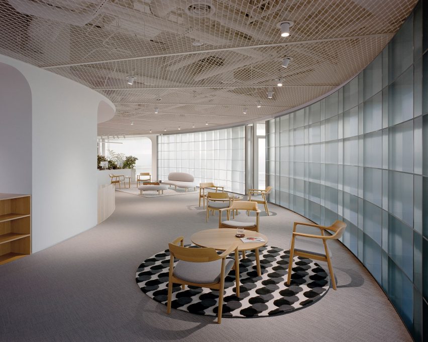Good Finance office in Taichung by Snøhetta