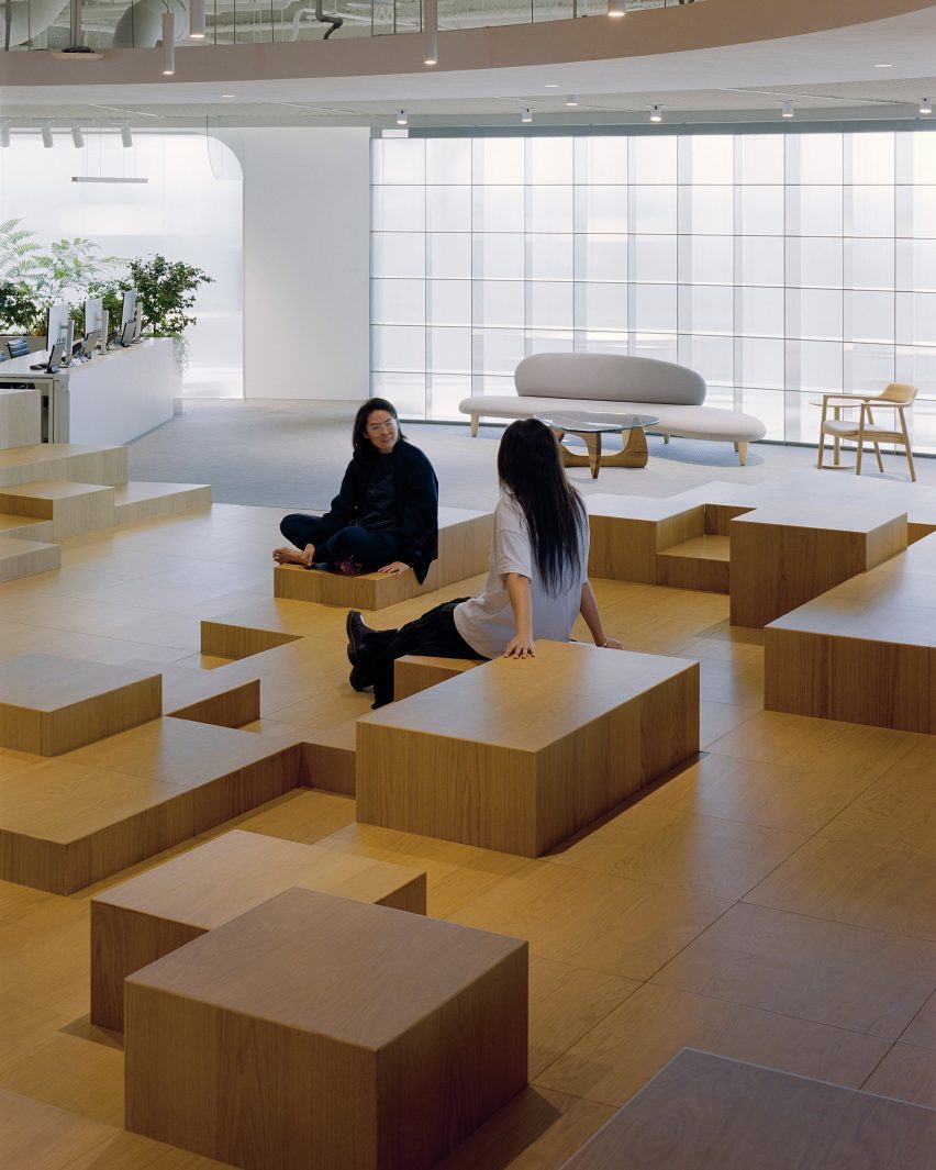 Good Finance office in Taichung by Snøhetta
