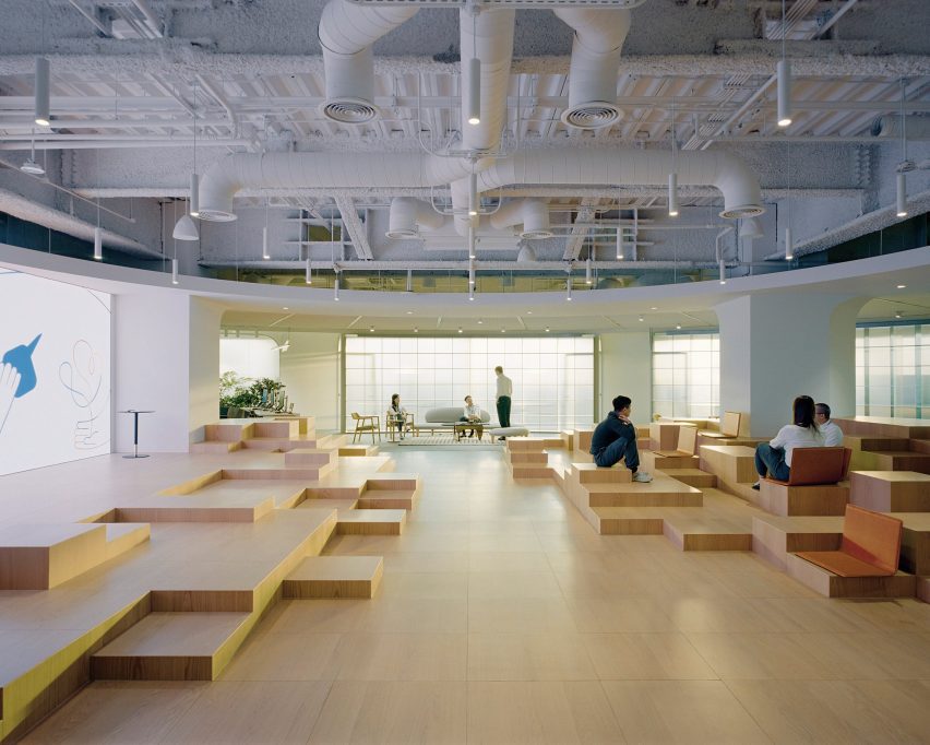 Good Finance office in Taichung by Snøhetta