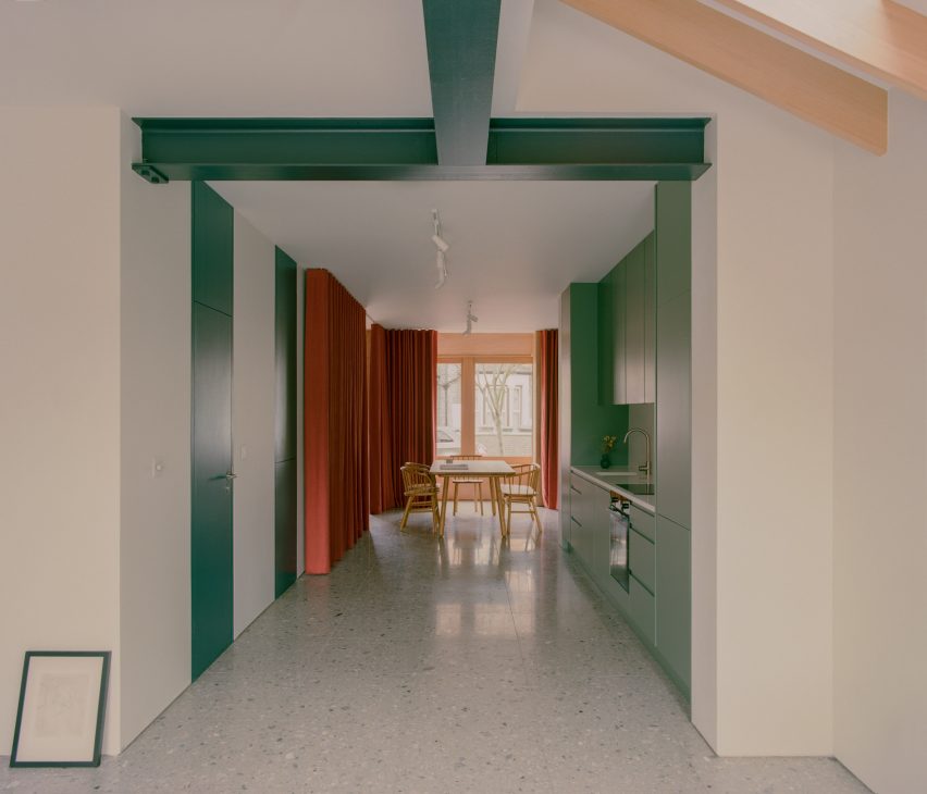 House in Walthamstow by Pablo Sanchez Lopez