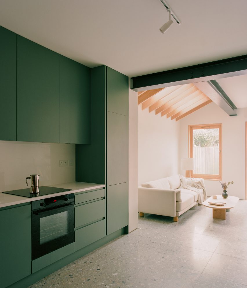 House in Walthamstow by Pablo Sanchez Lopez