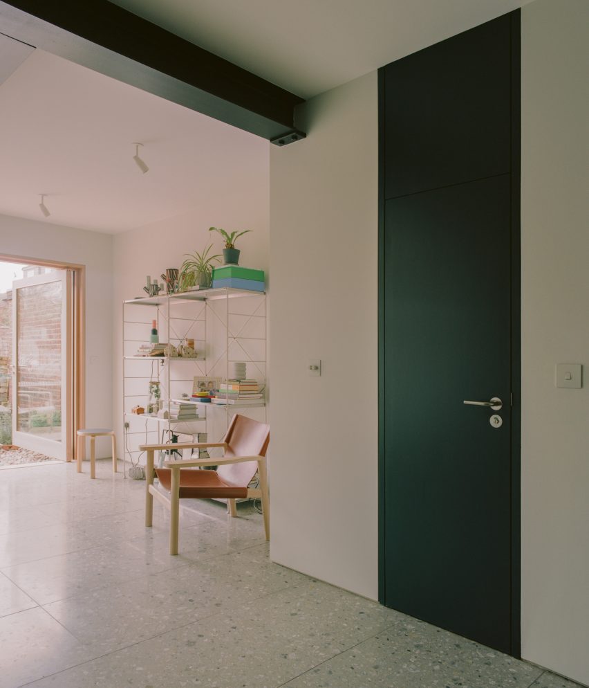 House in Walthamstow by Pablo Sanchez Lopez