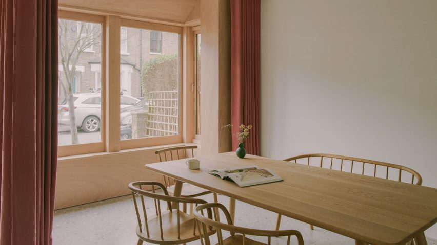 House in Walthamstow by Pablo Sanchez Lopez