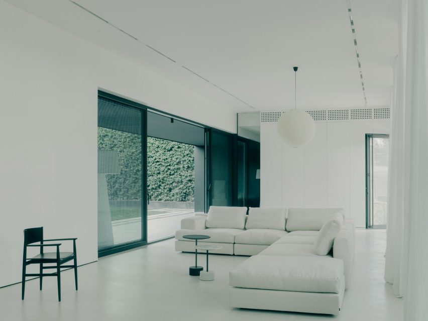 House of Iron Doors by TIMM Architecture