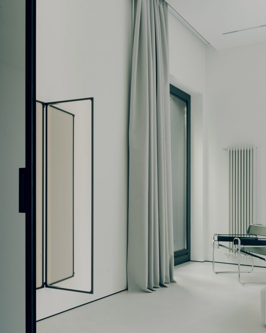House of Iron Doors by TIMM Architecture