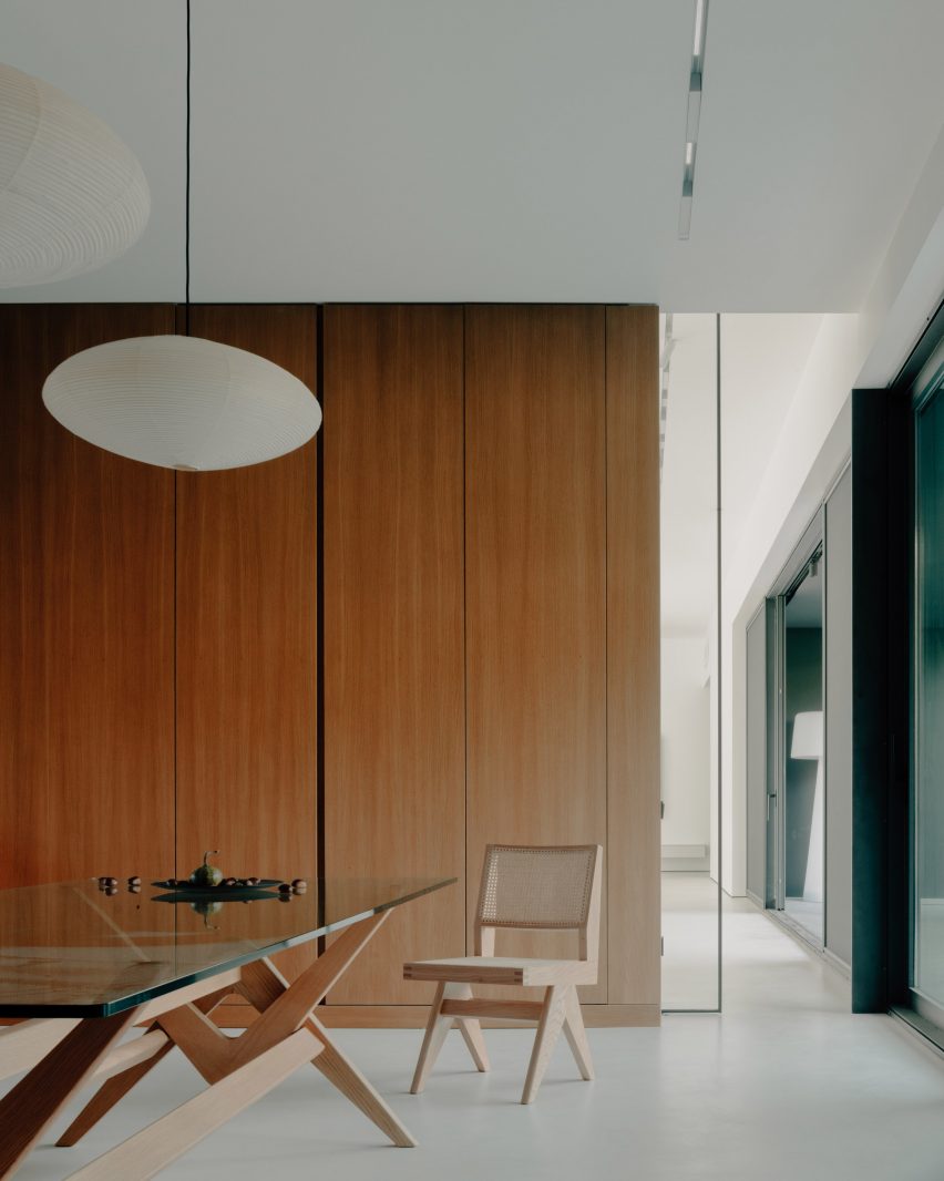 House of Iron Doors by TIMM Architecture