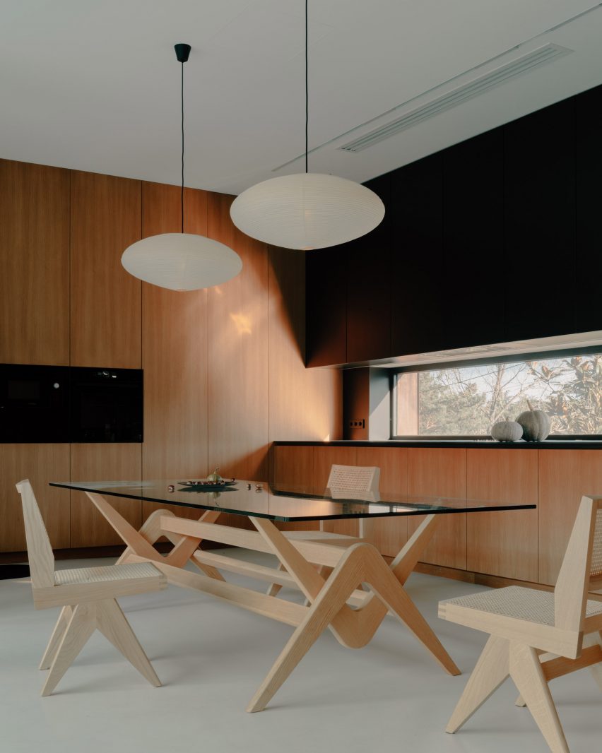 House of Iron Doors by TIMM Architecture