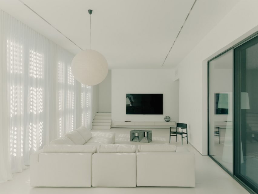House of Iron Doors by TIMM Architecture