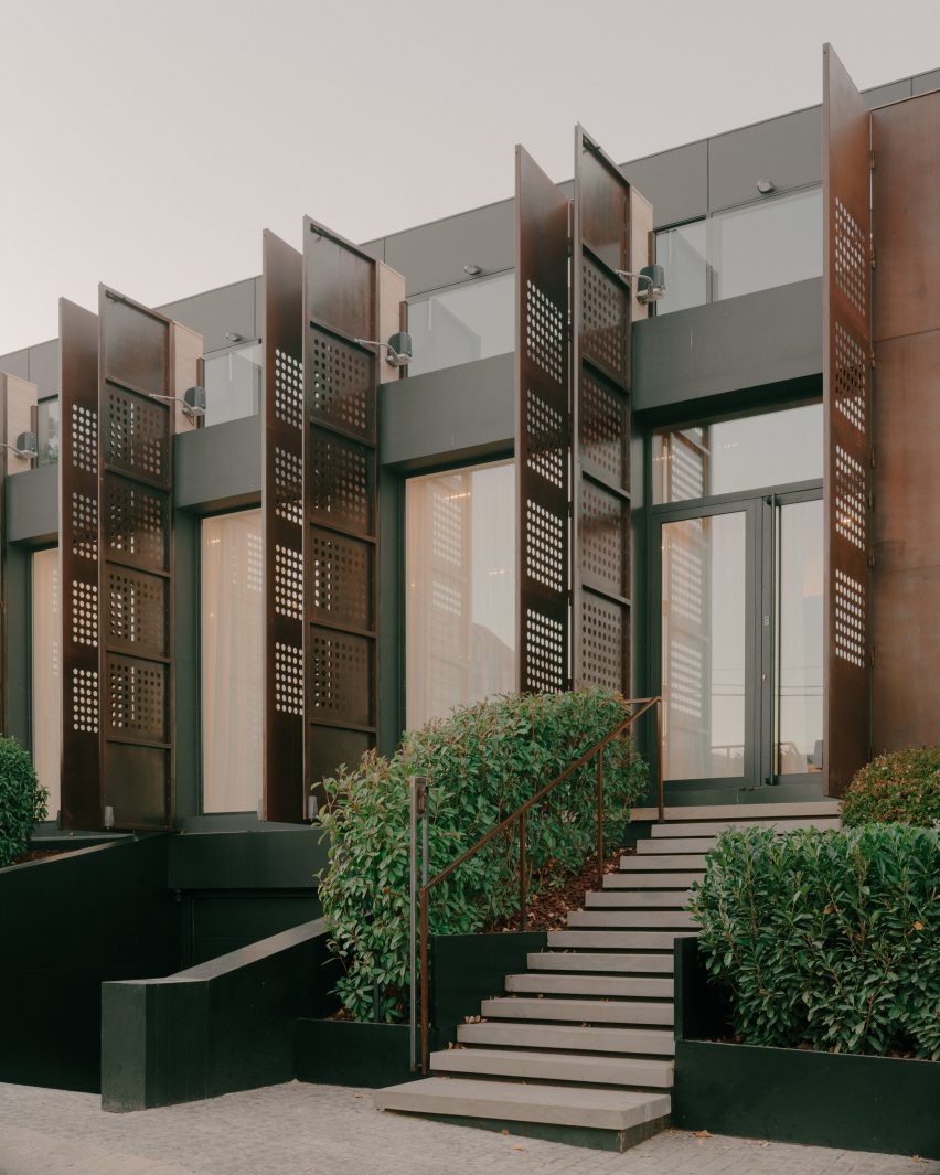 House of Iron Doors by TIMM Architecture