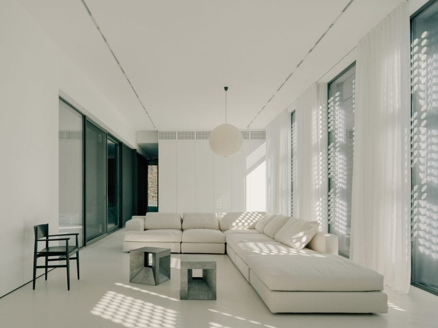 House of Iron Doors by TIMM Architecture