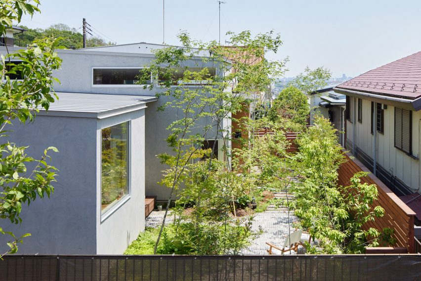 House in Takahatayama by HYG Architects