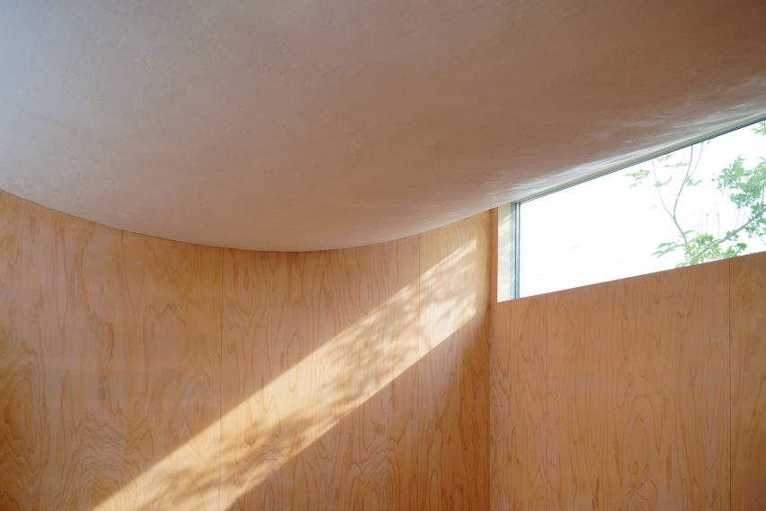 House in Takahatayama by HYG Architects