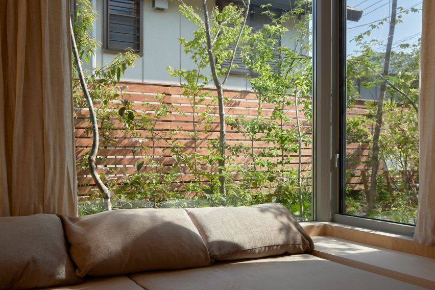 House in Takahatayama by HYG Architects