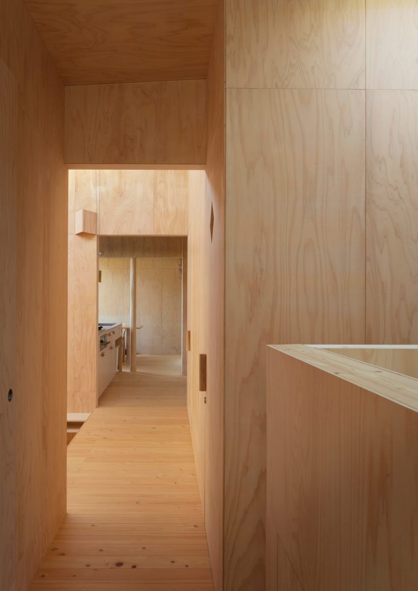 House in Takahatayama by HYG Architects
