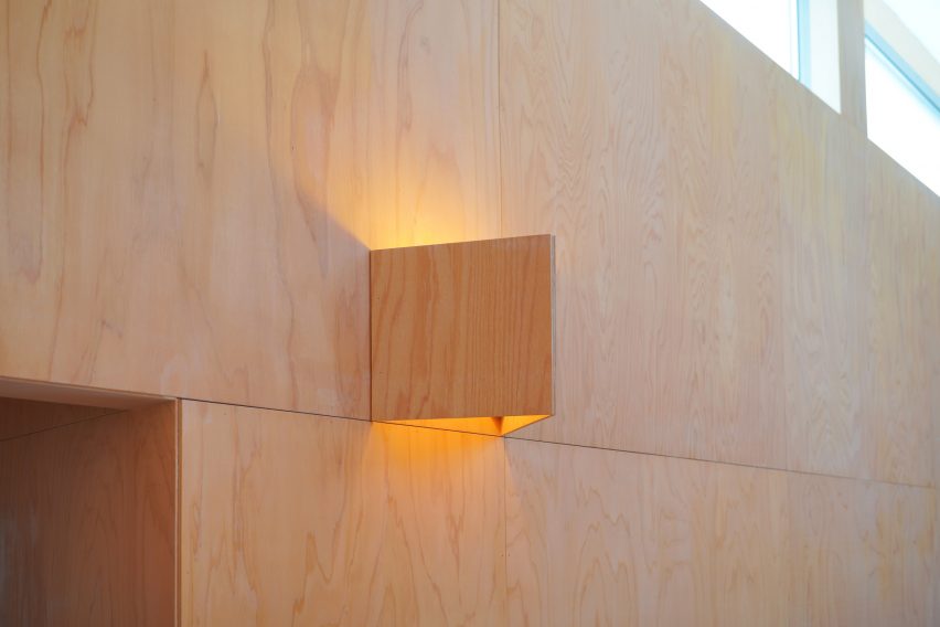 House in Takahatayama by HYG Architects
