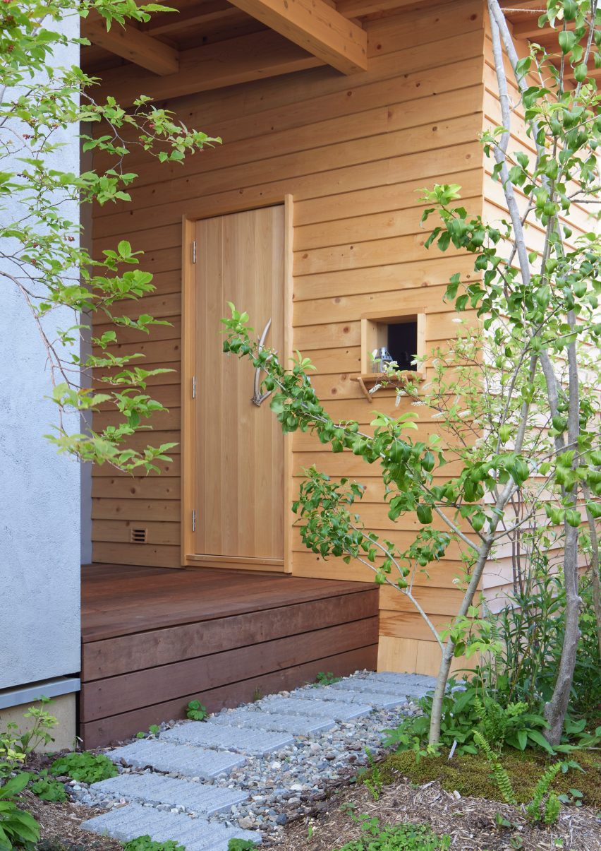 House in Takahatayama by HYG Architects