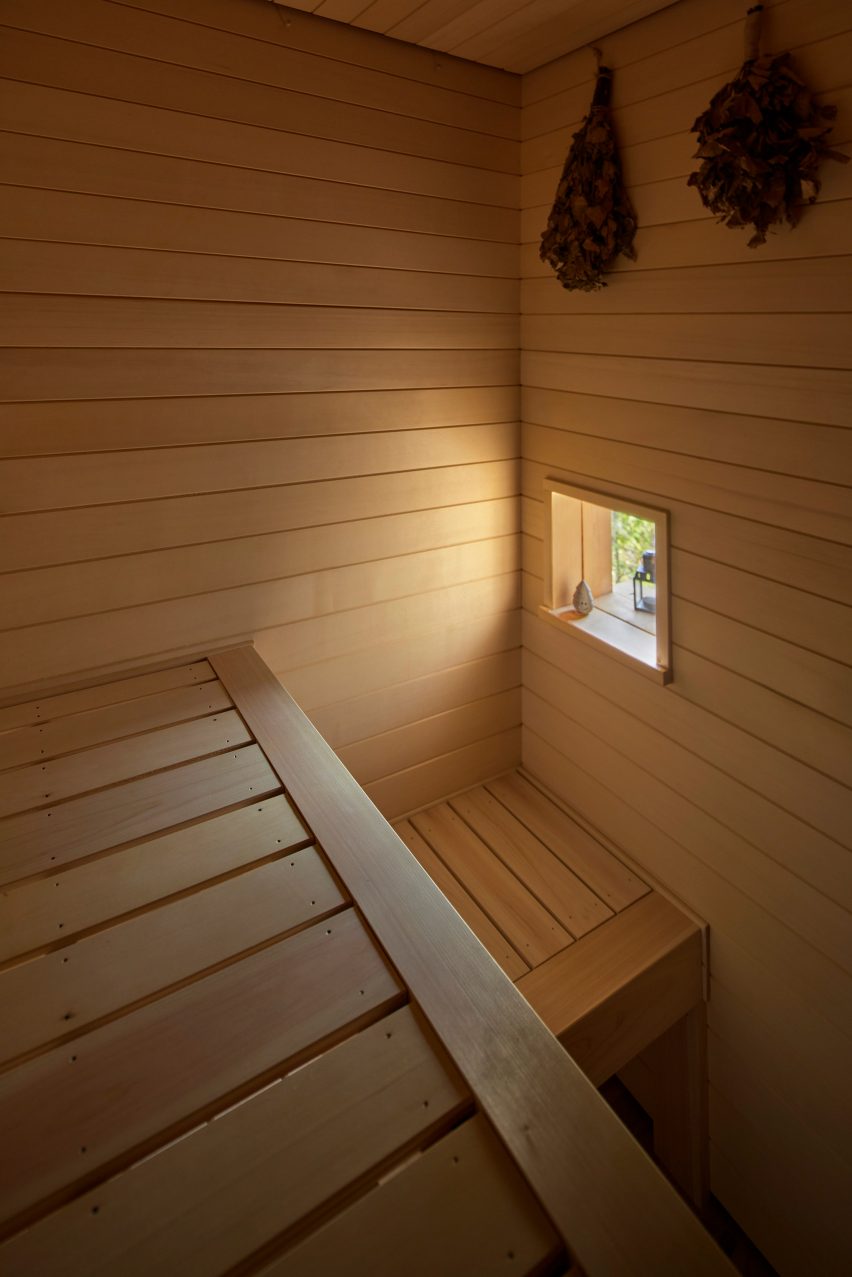 House in Takahatayama by HYG Architects