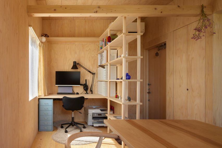 House in Takahatayama by HYG Architects