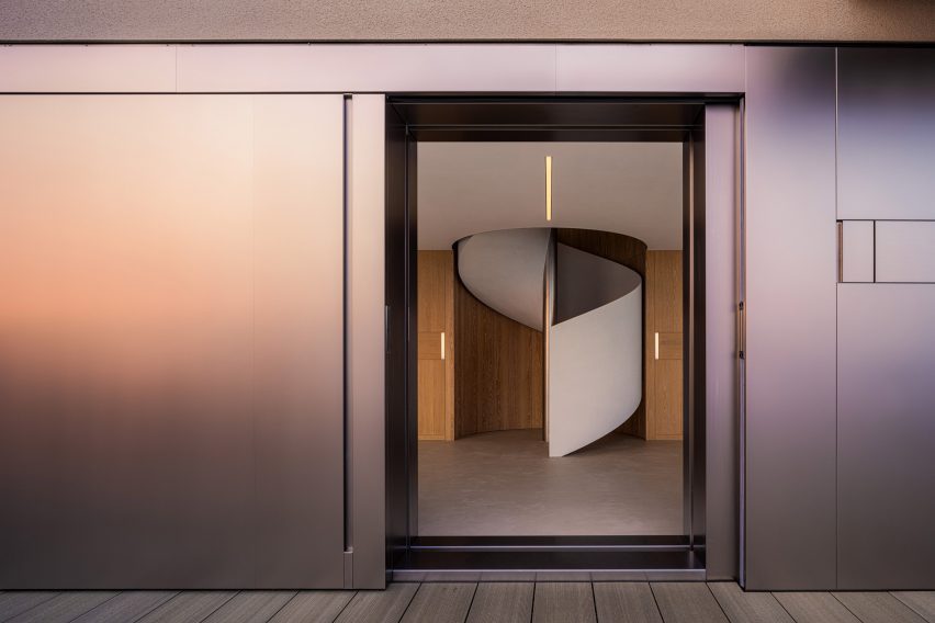 Titanium volume in Lulla House