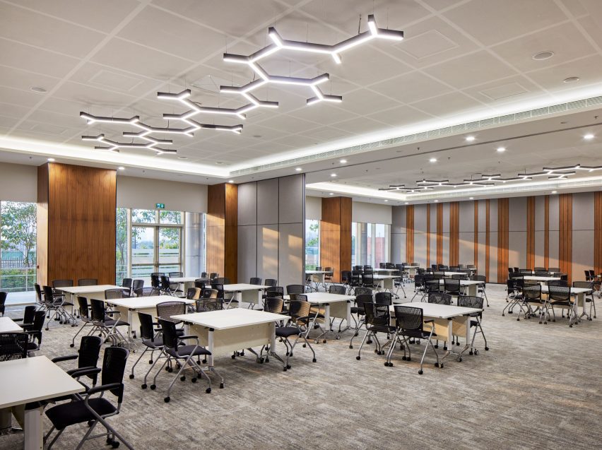 ITC Green Centre by Morphogenesis
