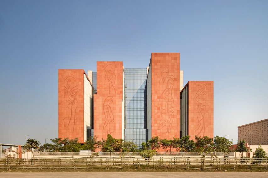 ITC Green Centre by Morphogenesis